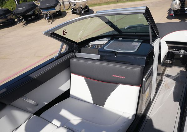 MasterCraft XT22 image