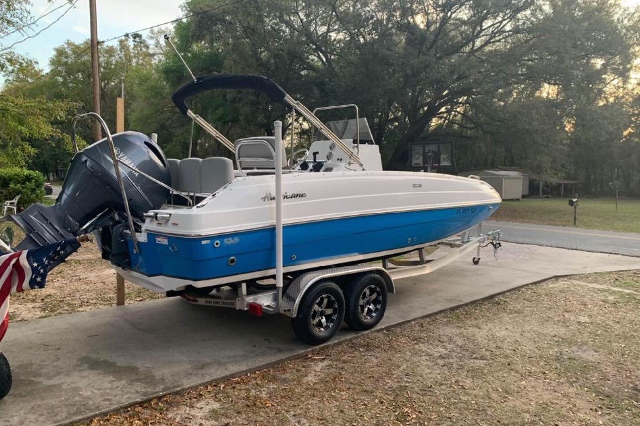 2018 Hurricane center console 21 ob