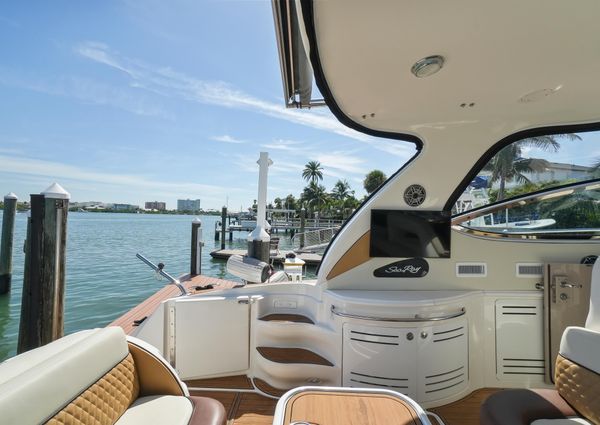 Sea Ray 510 Sundancer image