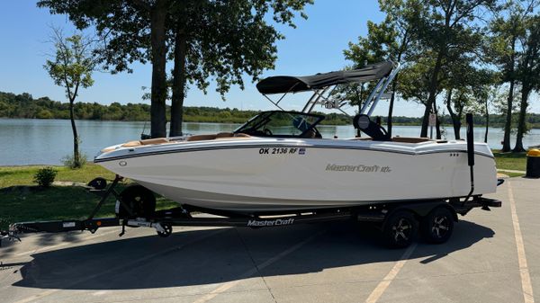 MasterCraft NXT24 