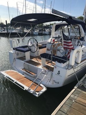 Beneteau Oceanis 38 - main image