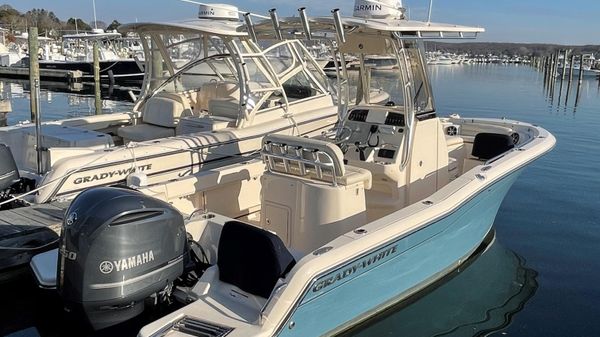Grady-White Fisherman 216