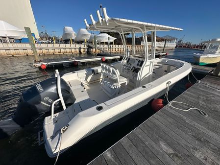 Robalo R200-CENTER-CONSOLE image