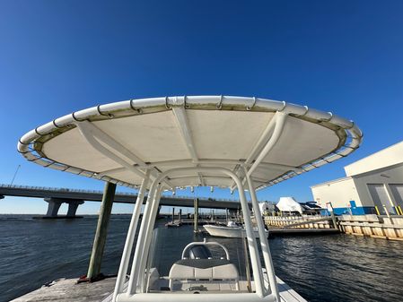 Robalo R200-CENTER-CONSOLE image