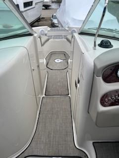 Sea-ray 270-SUNDECK image