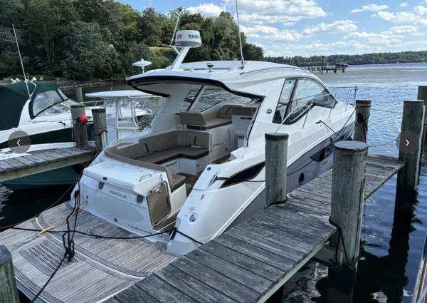 Sea Ray Sundancer 350 Coupe image