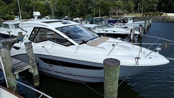 Sea Ray Sundancer 350 Coupe 