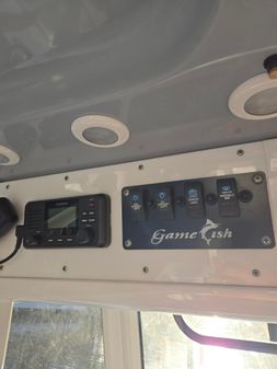 Sea Hunt Gamefish 30 with Foward seating image