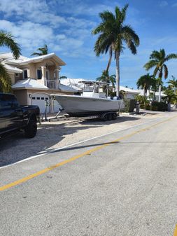 Sea Hunt Gamefish 30 with Foward seating image