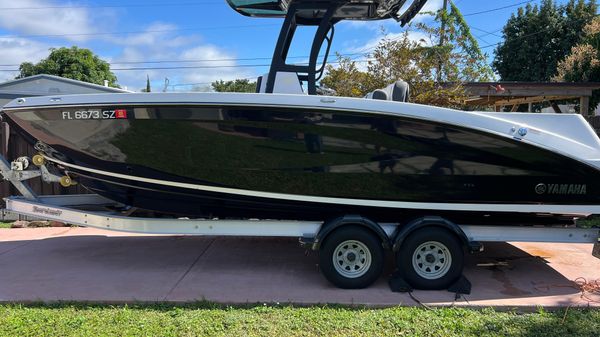 Yamaha Boats FSH 255 Sport E 