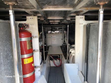 Carver 570-VOYAGER-PILOTHOUSE image