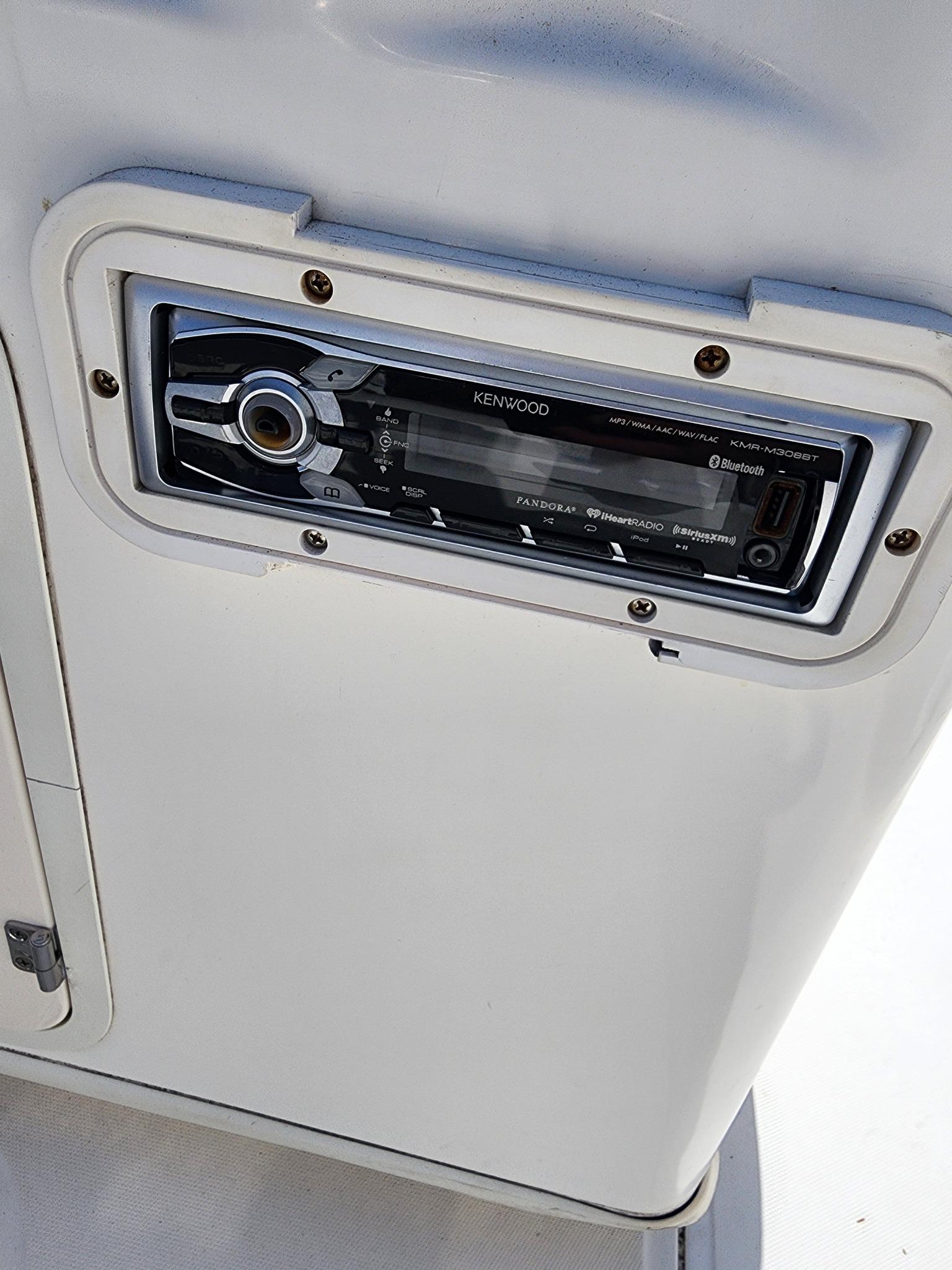 2007 Boston Whaler 180 dauntless