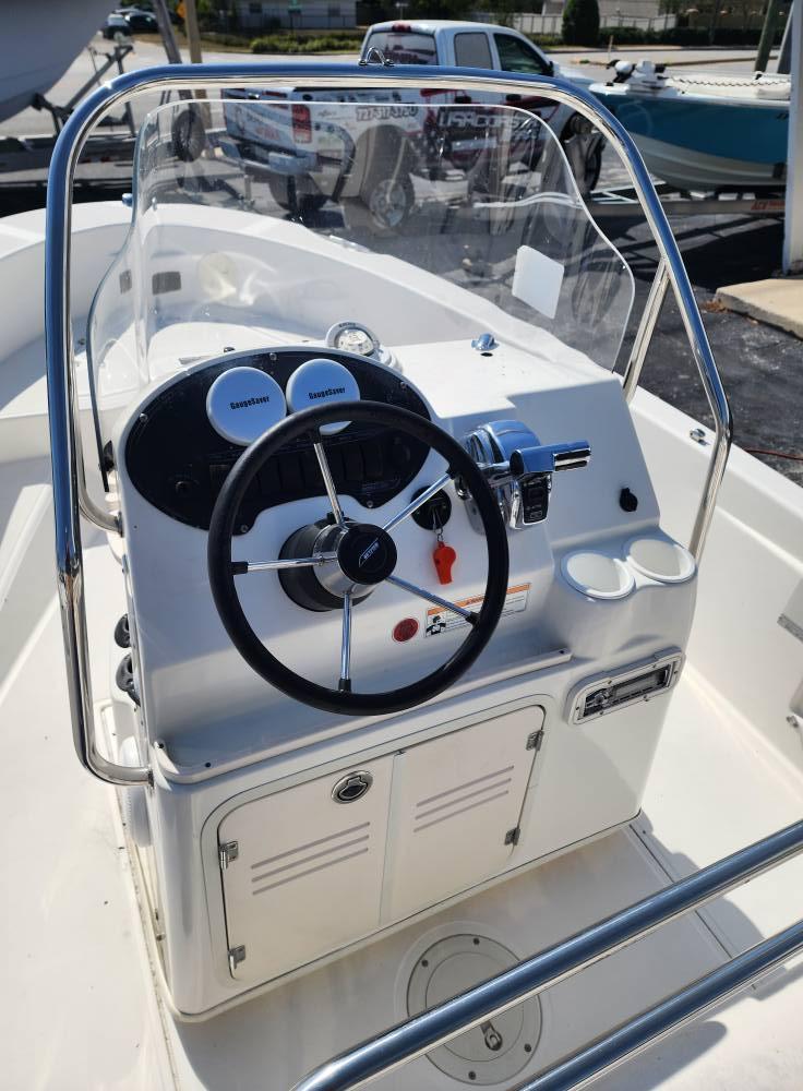 2007 Boston Whaler 180 dauntless