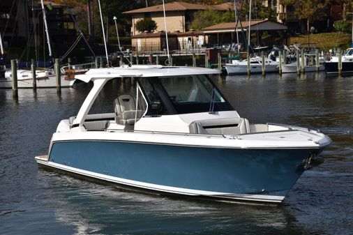 Tiara Sport 34 LS image