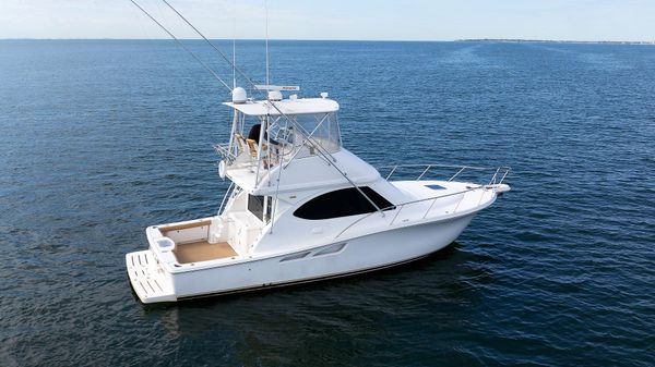 Tiara Yachts 3900 Convertible 