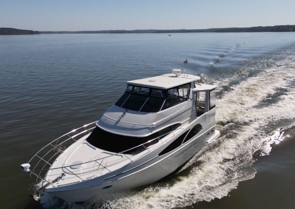 Carver 46 Motor Yacht image