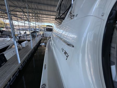 Carver 46 Motor Yacht image