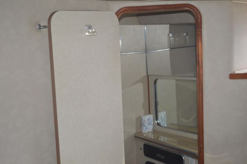 Chris-Craft 381 Catalina image