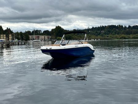 Bayliner DX-2000 image