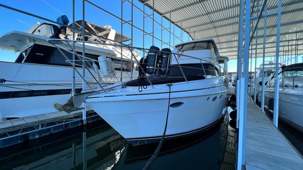 Carver 506 Motor Yacht