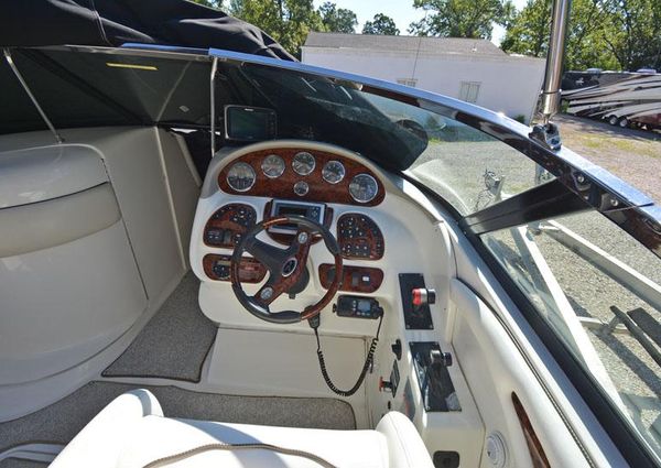 Sea Ray 290 SLX Bow Rider image