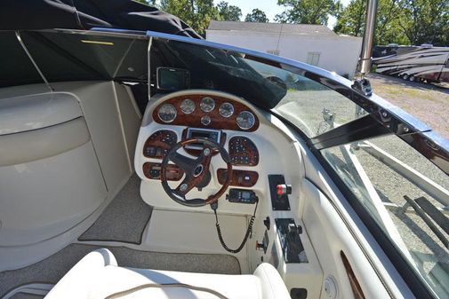 Sea Ray 290 SLX Bow Rider image