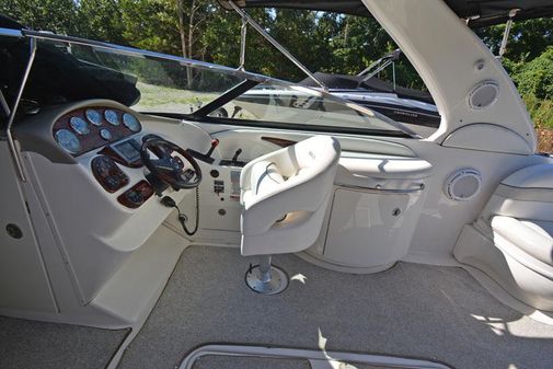 Sea Ray 290 SLX Bow Rider image