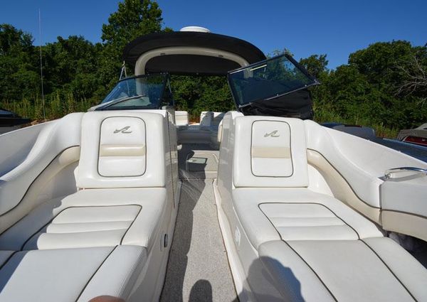 Sea Ray 290 SLX Bow Rider image