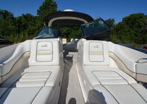 Sea Ray 290 SLX Bow Rider image