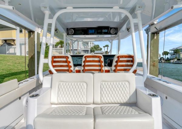 Jupiter 43 Center Console image