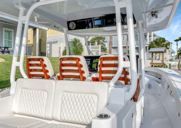 Jupiter 43 Center Console image