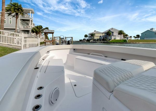 Jupiter 43 Center Console image