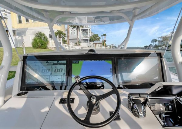 Jupiter 43 Center Console image