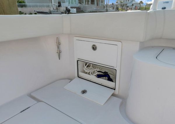 Jupiter 43 Center Console image