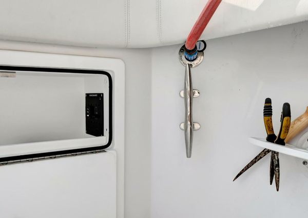 Jupiter 43 Center Console image