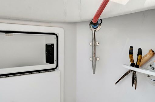 Jupiter 43 Center Console image