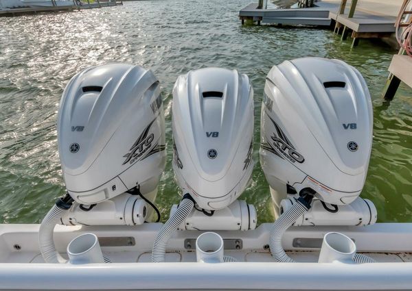 Jupiter 43 Center Console image