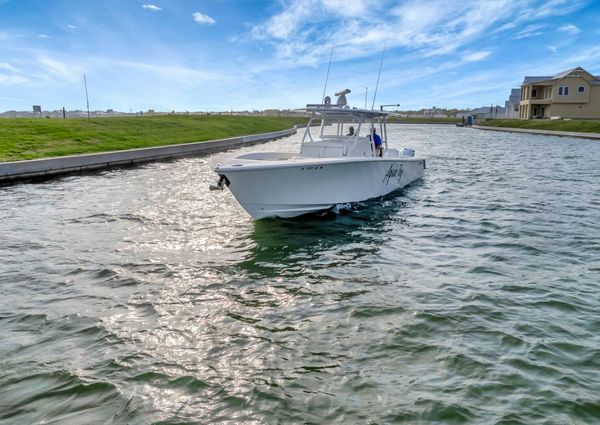 Jupiter 43 Center Console image