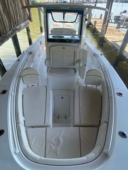 Sea Hunt Gamefish 30 Forward Seating image