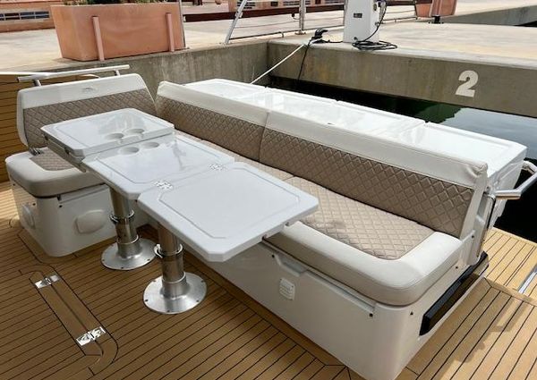 Galeon 400 Fly image