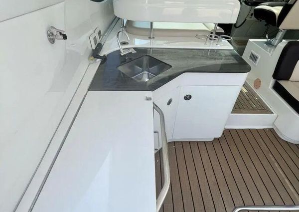 Sea Ray 470 Sundancer image