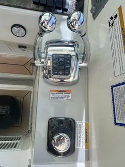 Sea Ray 470 Sundancer image