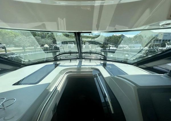 Sea Ray 470 Sundancer image