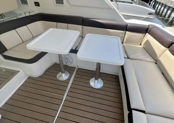 Sea Ray 470 Sundancer image