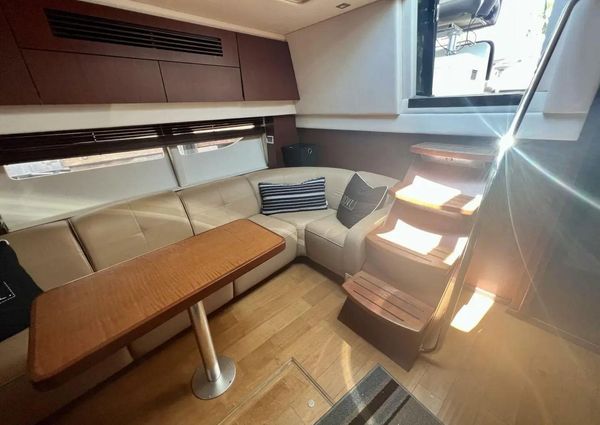 Sea Ray 470 Sundancer image