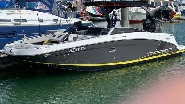 Four Winns HD270