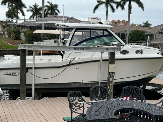 Boston-whaler 315-CONQUEST - main image