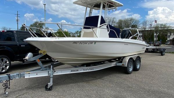 Boston Whaler 210 Dauntless
