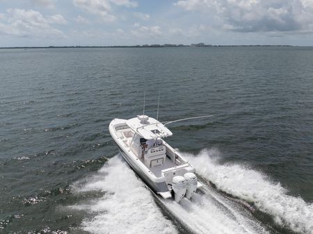 Intrepid 327-CENTER-CONSOLE image