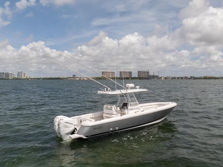 Intrepid 327-CENTER-CONSOLE image